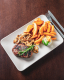 Rumpsteak mit Champignons und Zwiebeln